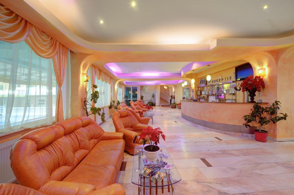 Hotel Cornul Vanatorului Pitesti Luaran gambar